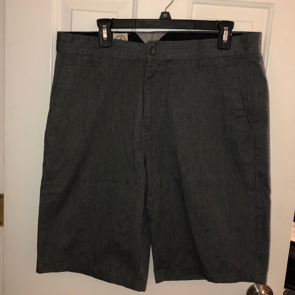 Volcom men’s shorts